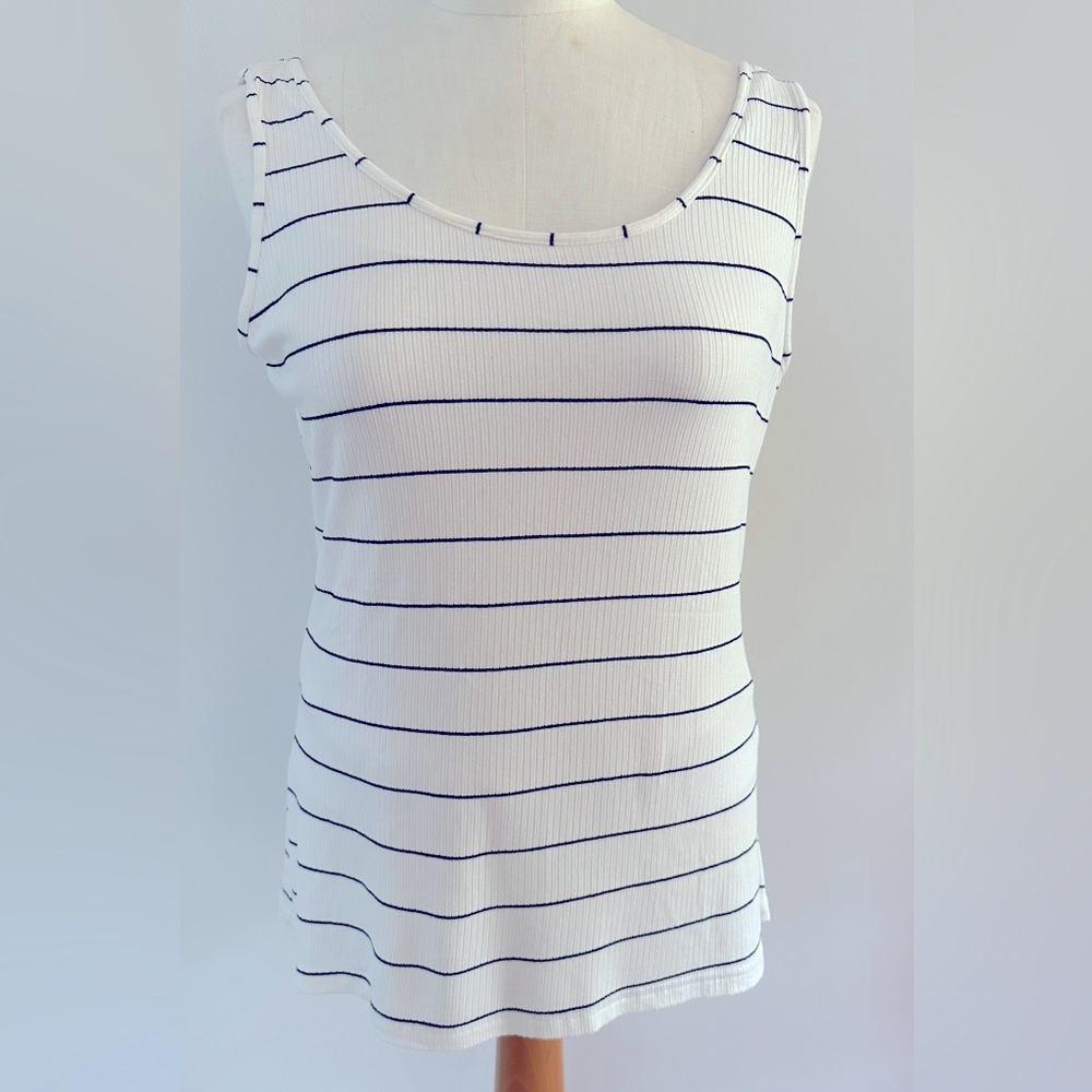 BKE Off White Tank Top w/ Black Stripes Size X-Large, EUC